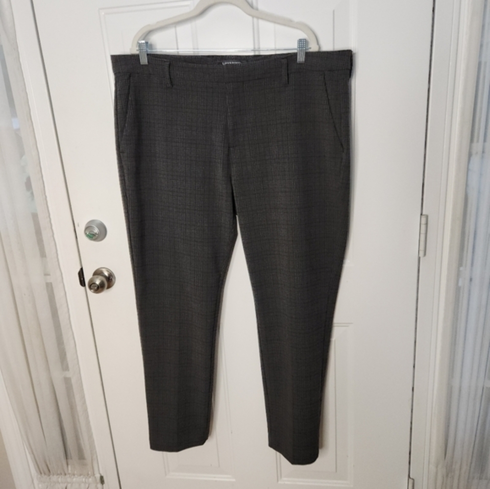 Men's LIVERPOOL‎ LOS ANGELOS Gray and Black Plaid Pants Big and Tall  Size 42x30